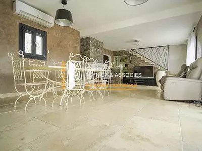 Maison, 290 m²