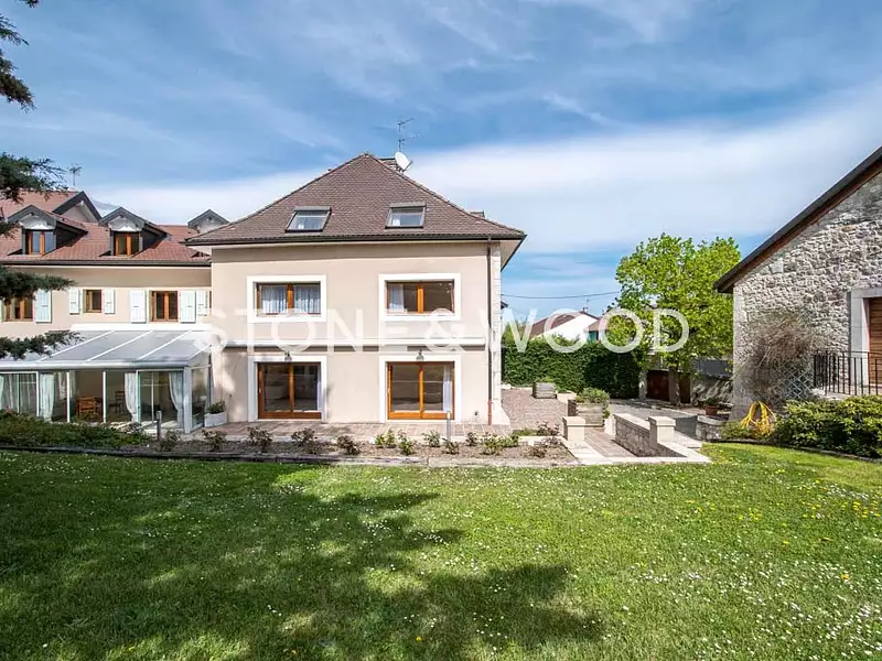 Maison, 420 m²