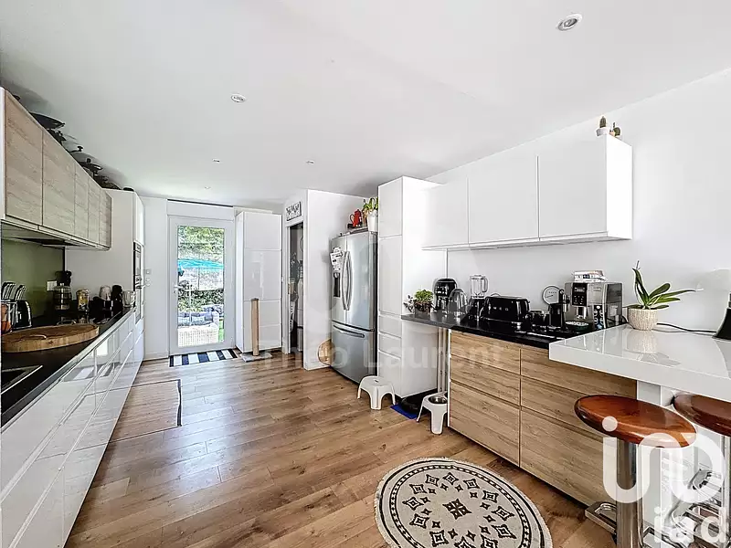 Maison, 200 m²