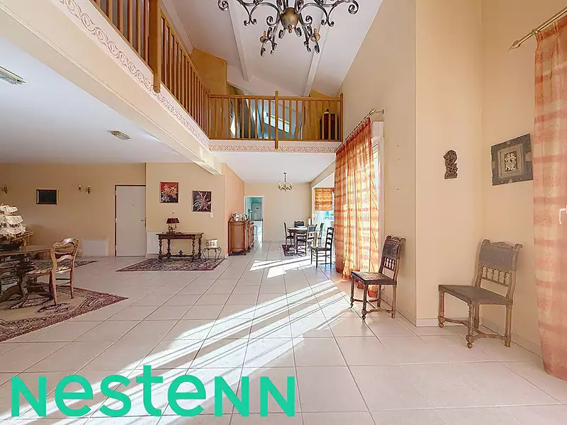 Appartement, 259,24 m²