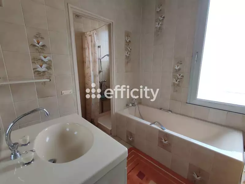 Maison, 115 m²