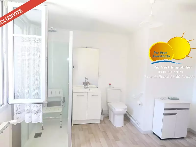 Immeuble, 128 m²