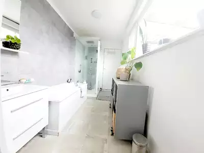 Maison, 218 m²