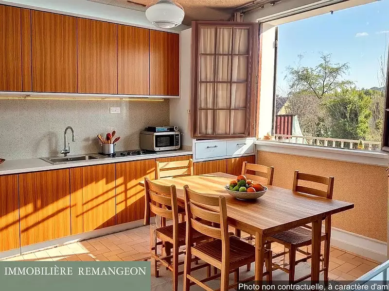 Maison, 151 m²