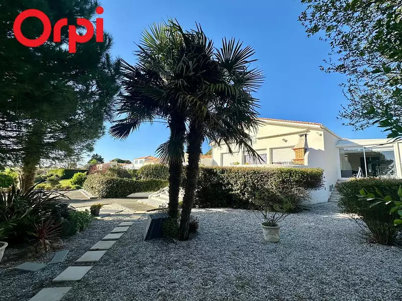 Maison, 162 m²