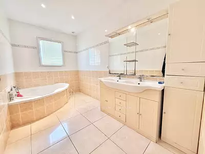 Maison, 144 m²