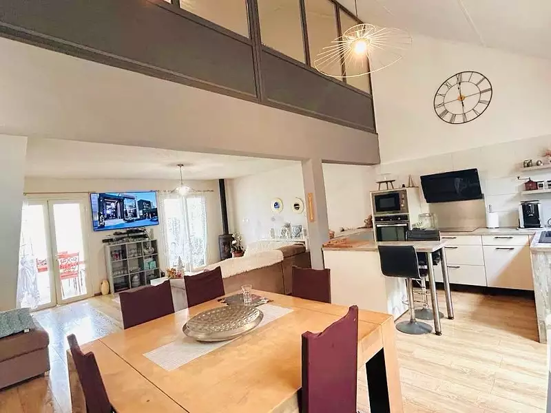 Maison, 184 m²