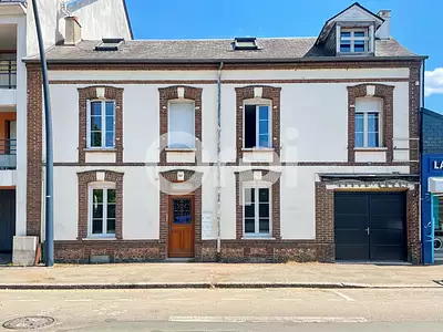 Immeuble, 126 m²