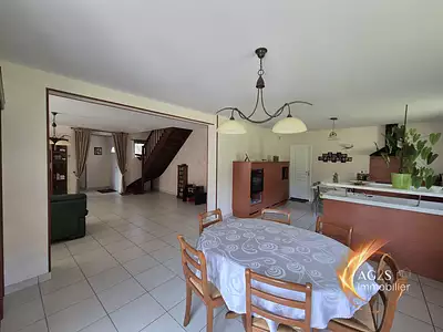 Maison, 169 m²
