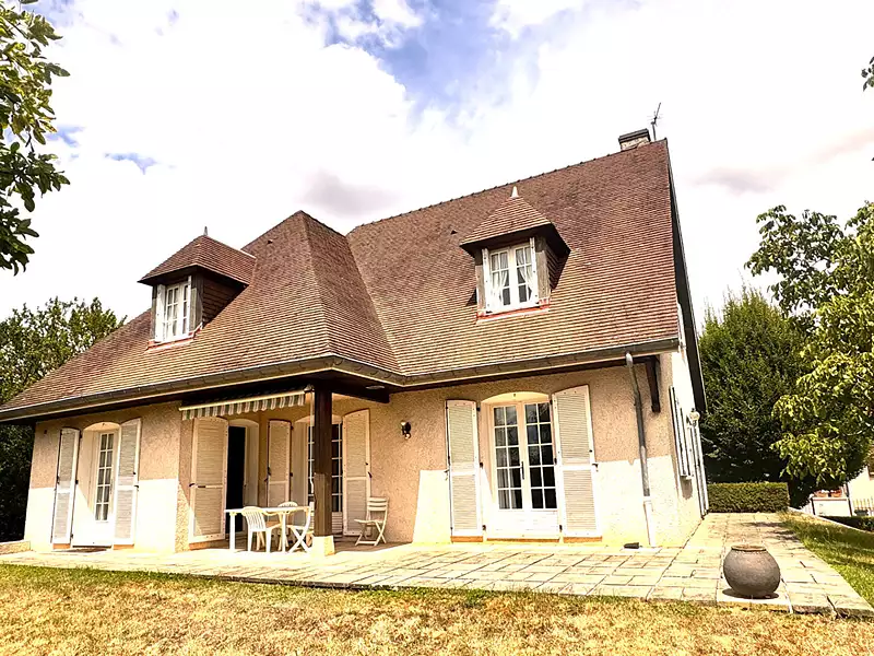 Maison, 166 m²