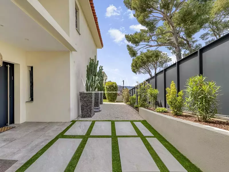 Maison, 222 m²