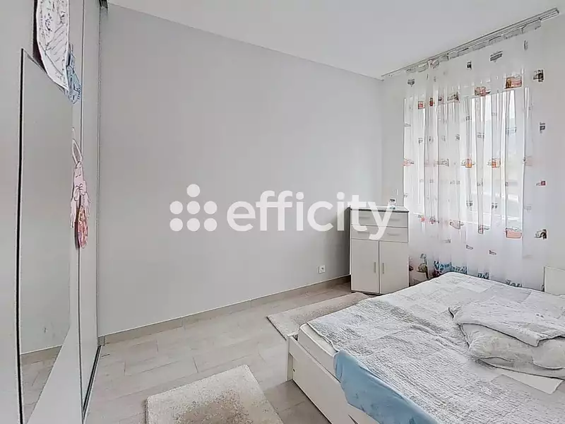 Maison, 210 m²