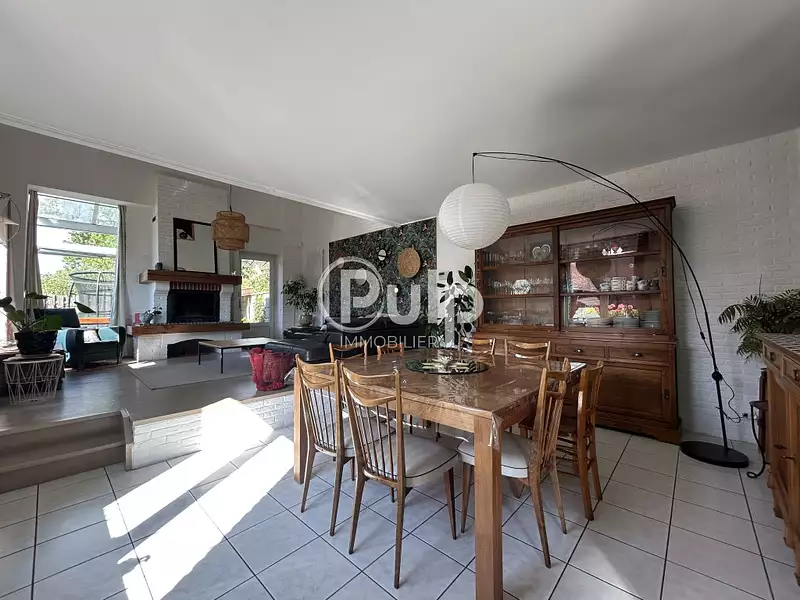 Maison, 141 m²