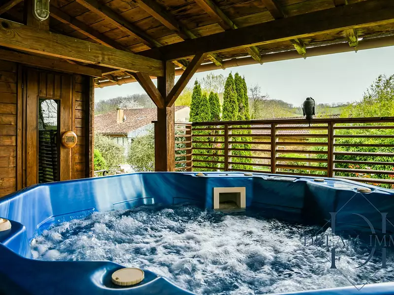 Maison, 565 m²