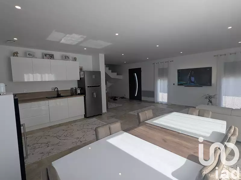 Maison, 144 m²