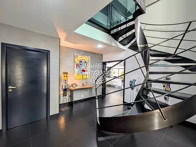 Maison, 230 m²