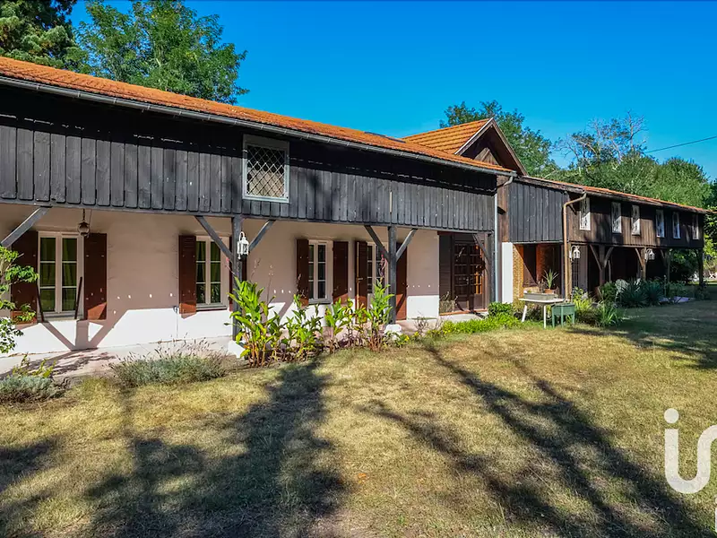Maison, 305 m²