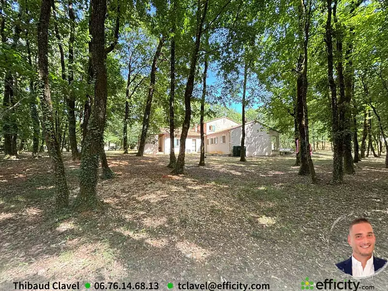 Maison, 215 m²