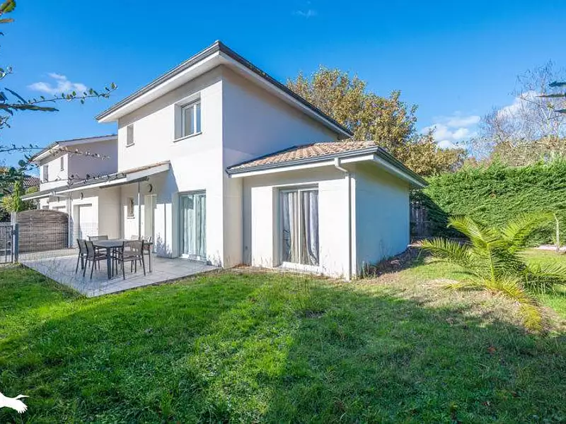 Maison, 89 m²