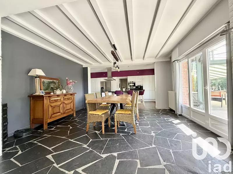 Maison, 225 m²