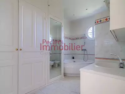 Maison, 440 m²