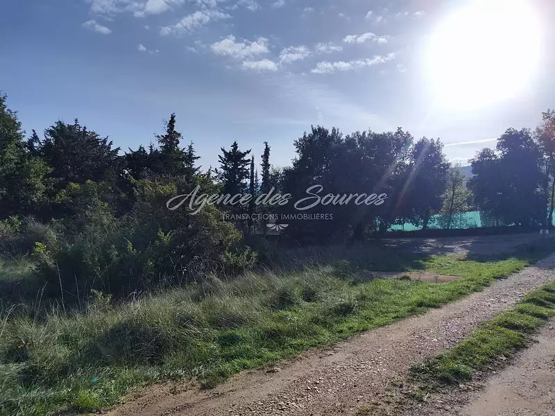 Terrain, 1 610 m²