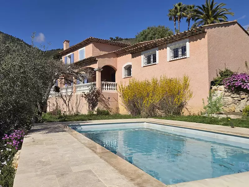 Maison, 136 m²