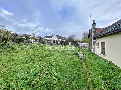 Terrain, 592 m²