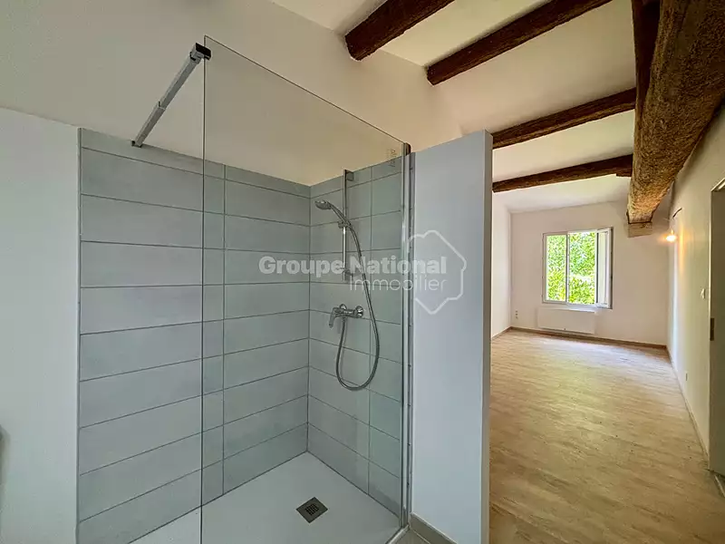 Maison, 196 m²