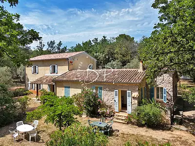 Maison, 217 m²