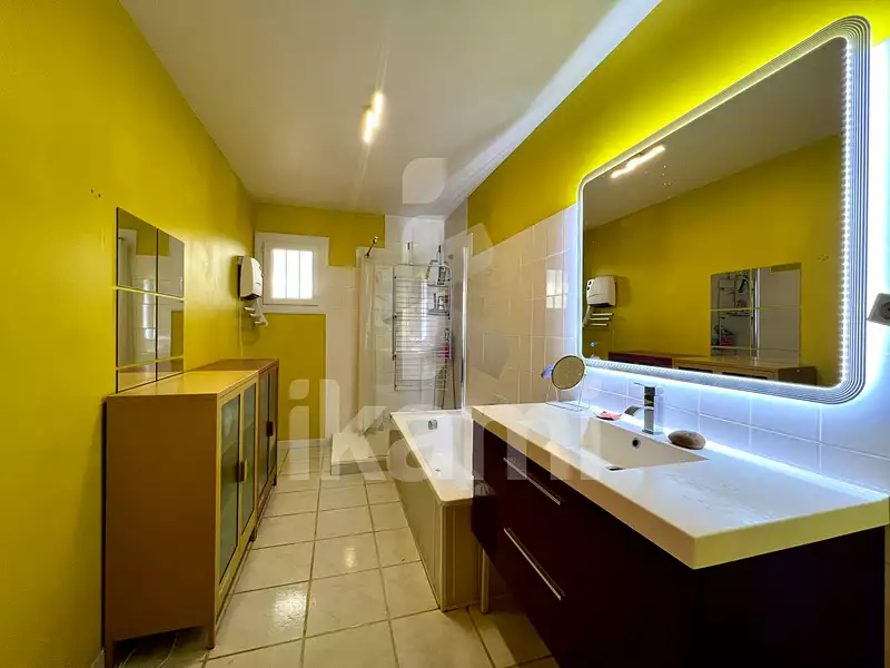 Maison, 137 m²