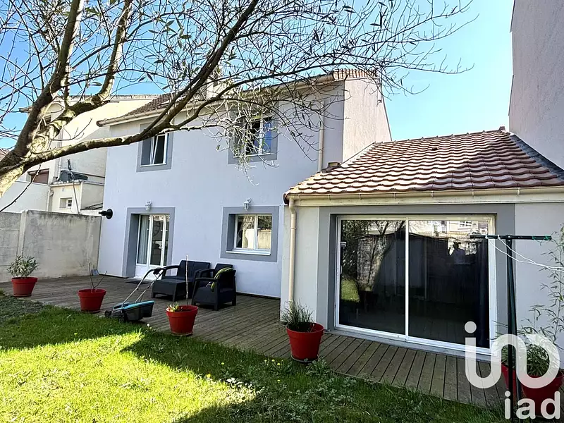 Maison, 122 m²
