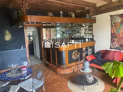 Maison, 271 m²