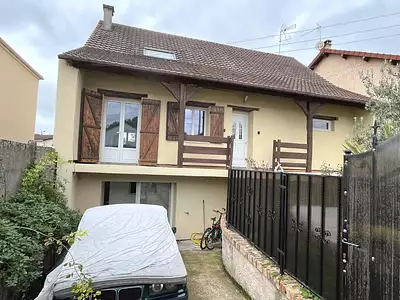 Maison, 240 m²