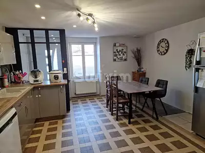 Maison, 245 m²