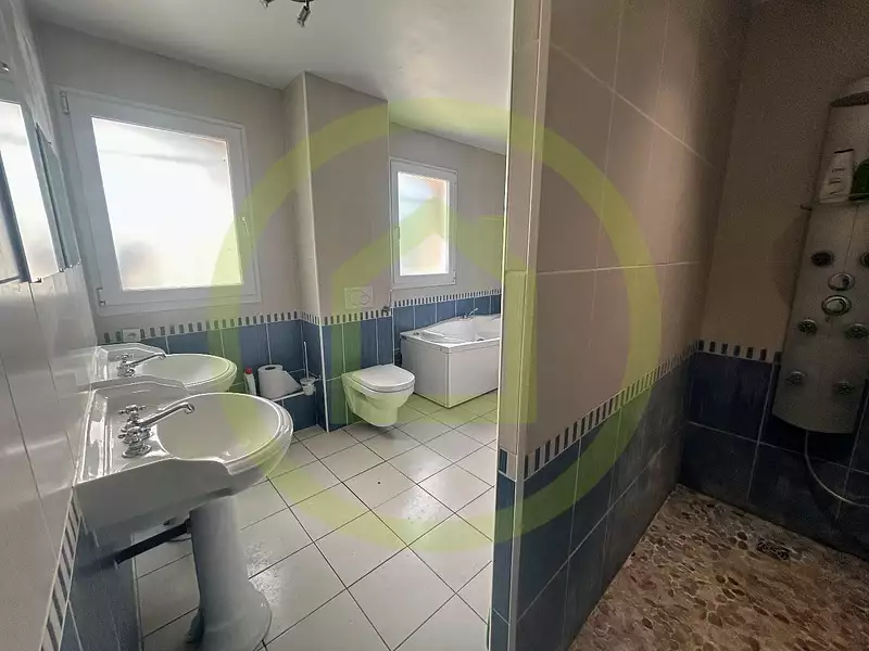 Maison, 132 m²