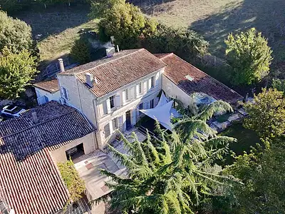 Maison, 236 m²