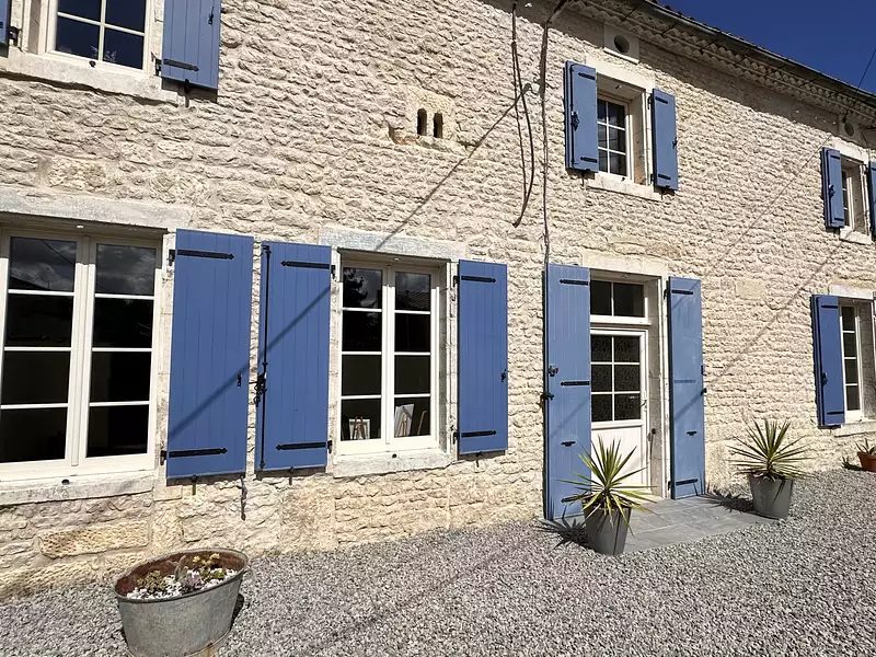 Maison, 221 m²