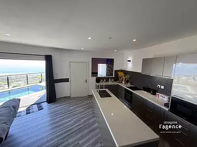 Maison, 167 m²