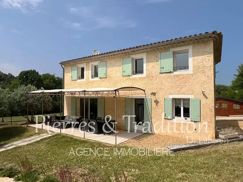 Maison, 122 m²