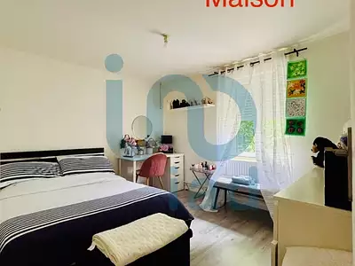 Immeuble, 290 m²