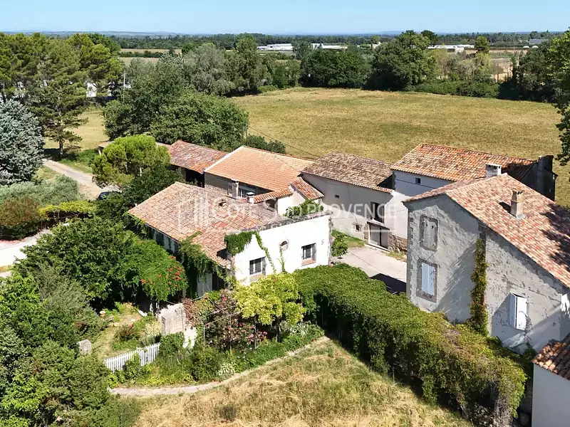 Maison, 750 m²