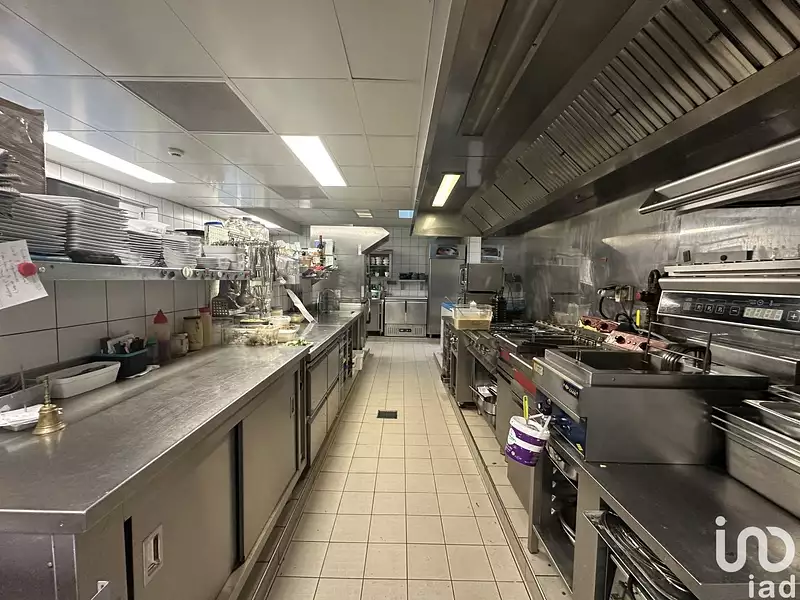 Divers, 665 m²