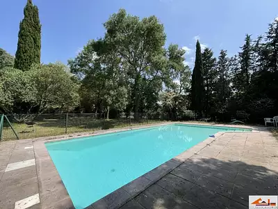 Maison, 310 m²