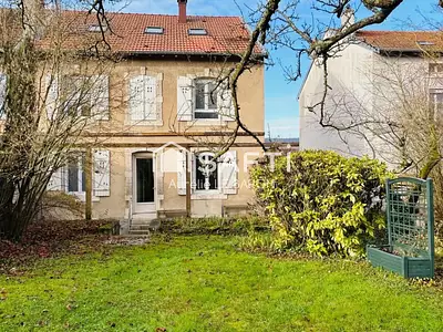Maison, 185 m²