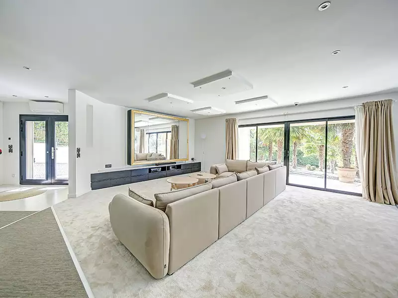Maison, 603,58 m²