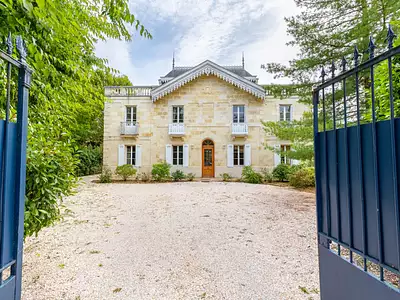 Maison, 260 m²