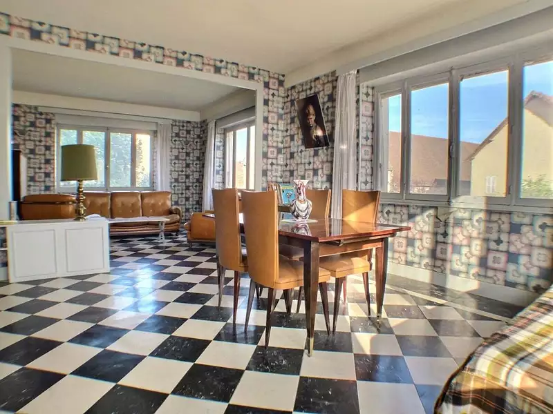 Maison, 176 m²