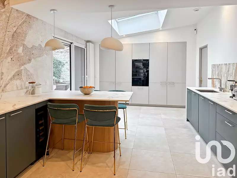 Maison, 220 m²