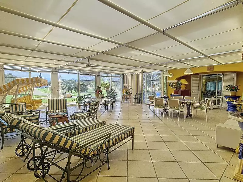 Maison, 420 m²